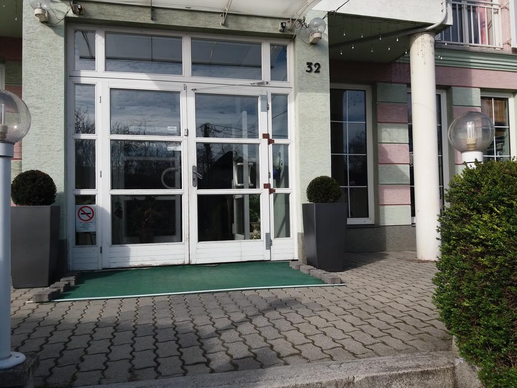 Bed and Breakfast Belle Fleur Panzio Budapest Exterior foto