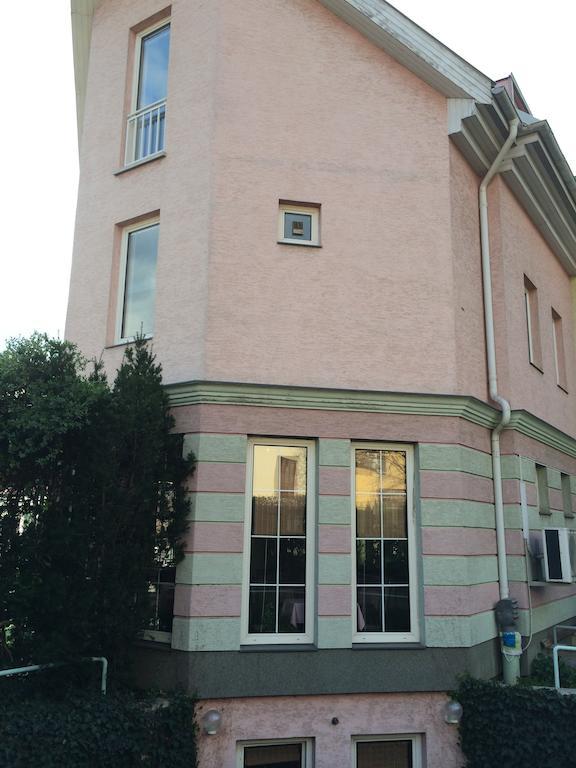 Bed and Breakfast Belle Fleur Panzio Budapest Exterior foto