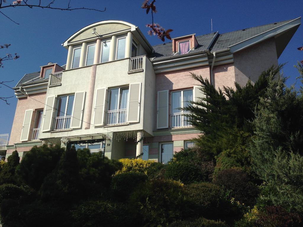 Bed and Breakfast Belle Fleur Panzio Budapest Exterior foto